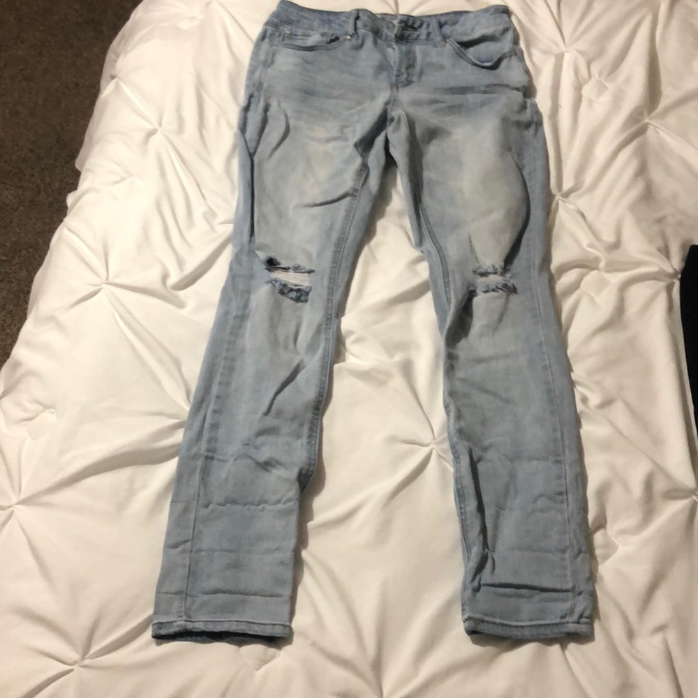 Light Wash Skinny Jeans